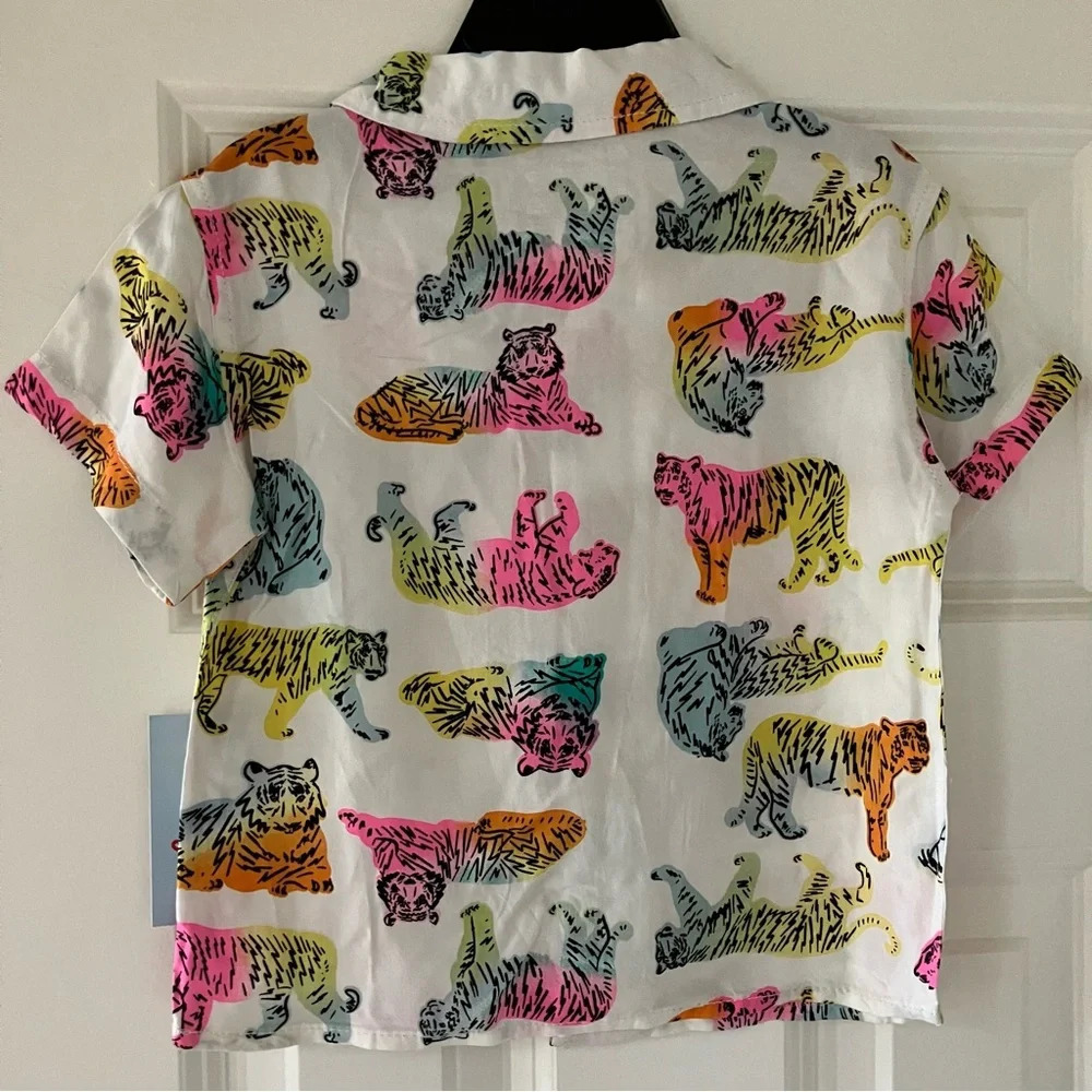 🐱 2 / $15 NWT Cat & Jack Boy’s Rainbow Tiger Print Button Up Short Sleeve Shirt - Picture 5 of 6